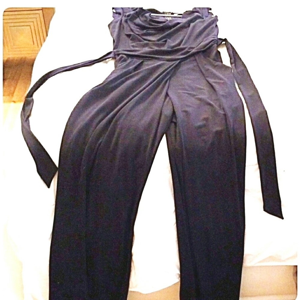 Gorgeous navy blue jumpsuit with draping neck SZ S